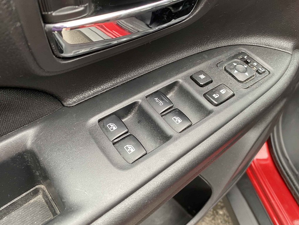 Mitsubishi Outlander 2.0 Invite 2WD