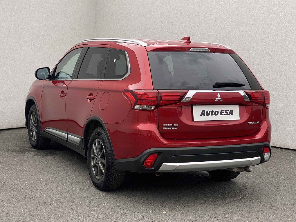 Mitsubishi Outlander 2.0 Invite 2WD