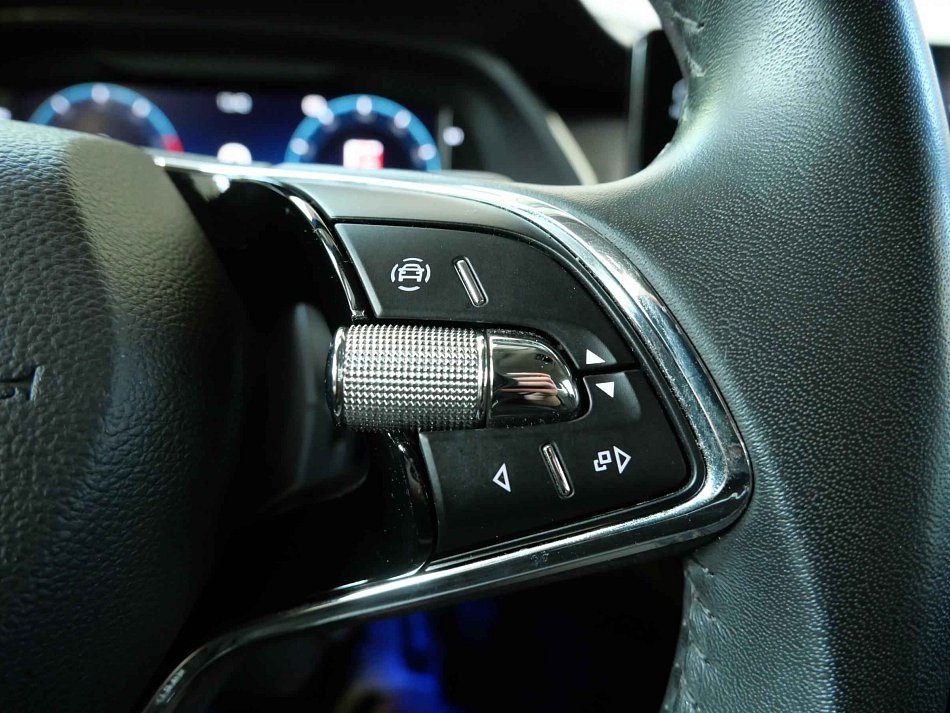 Škoda Octavia IV 1.0 TSi Style e-TEC