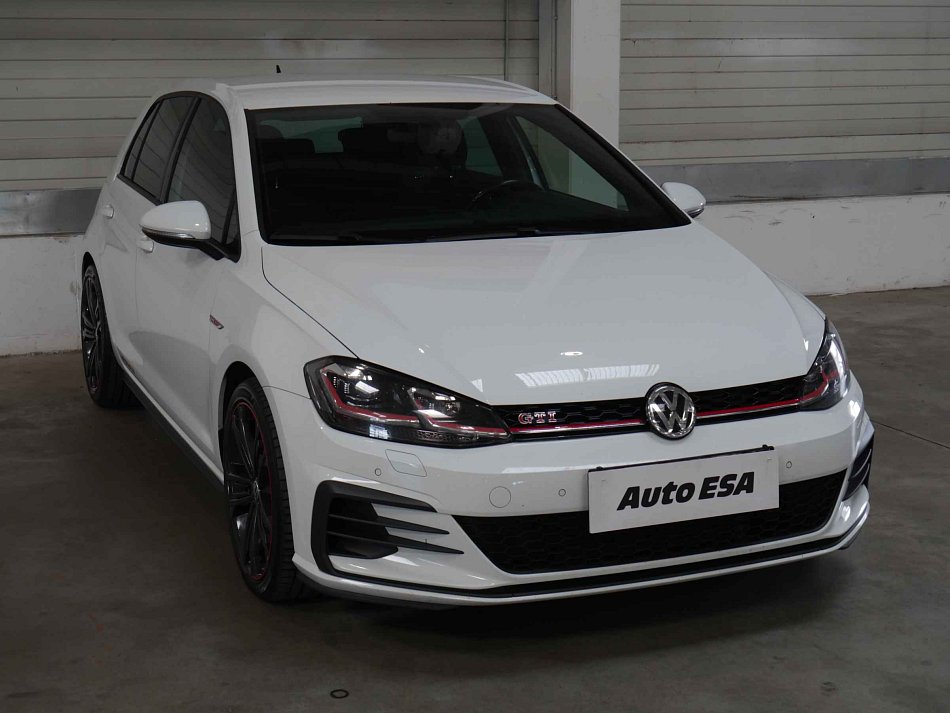Volkswagen Golf 2.0TSI GTi