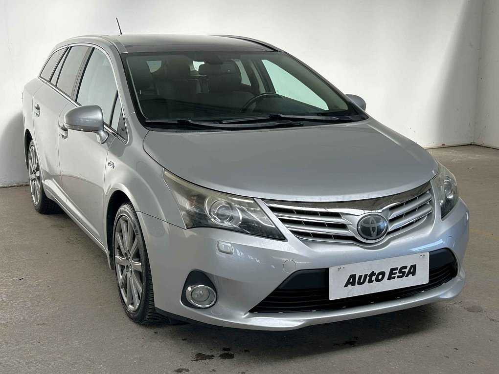 Toyota Avensis 2.2D-CAT 
