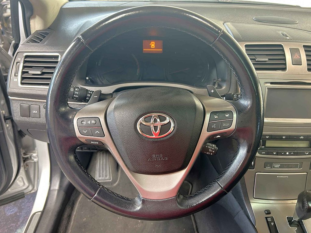 Toyota Avensis 2.2D-CAT 