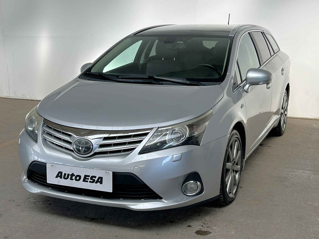Toyota Avensis 2.2D-CAT 