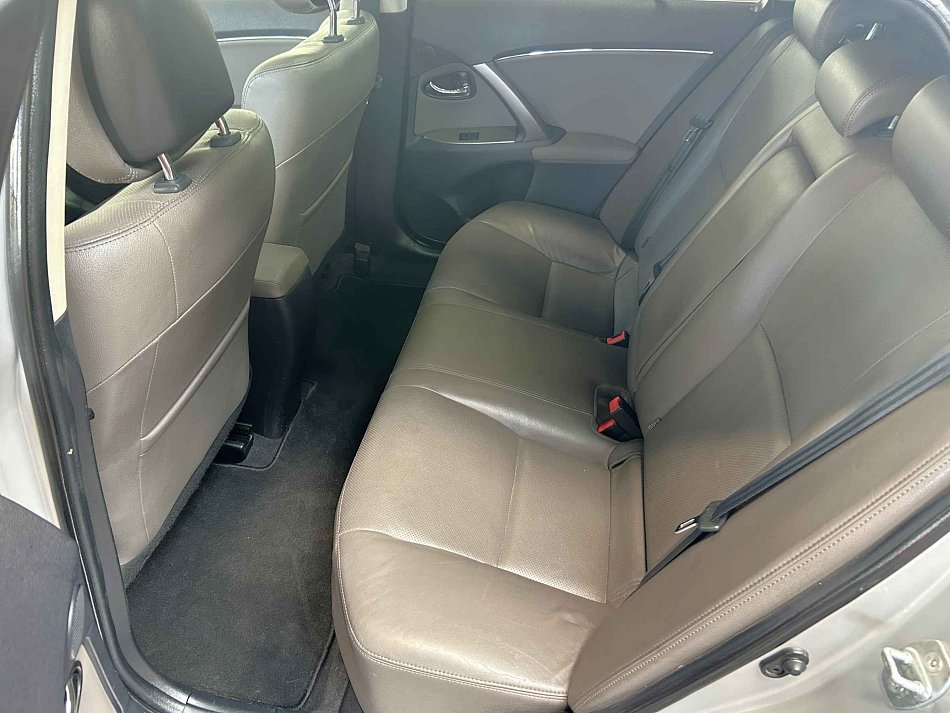 Toyota Avensis 2.2D-CAT 