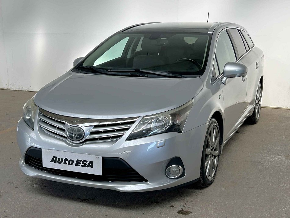 Toyota Avensis 2.2D-CAT 