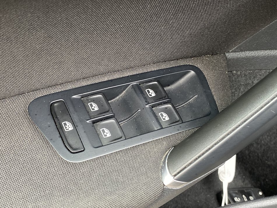 Volkswagen Golf 2.0 TDi Lounge