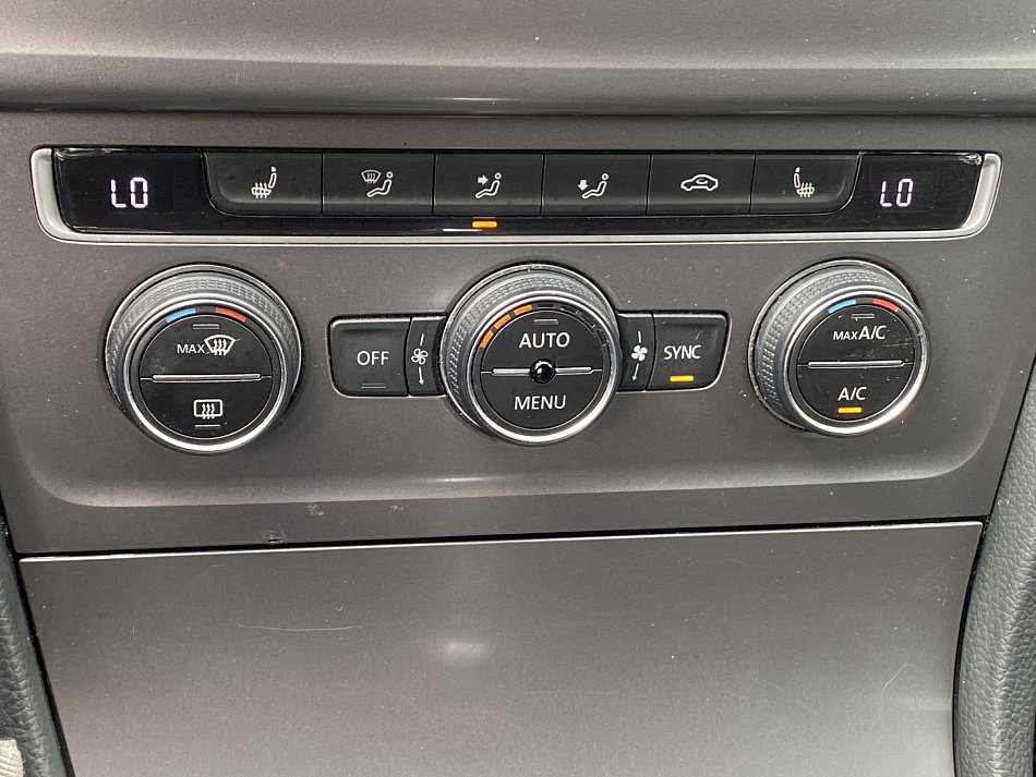 Volkswagen Golf 2.0 TDi Lounge
