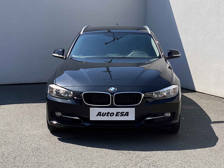 BMW Řada 3 2.0i  320i