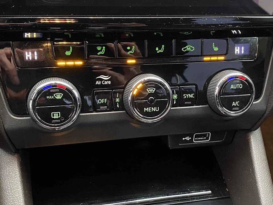 Škoda Octavia III 1.8 TSI L&K