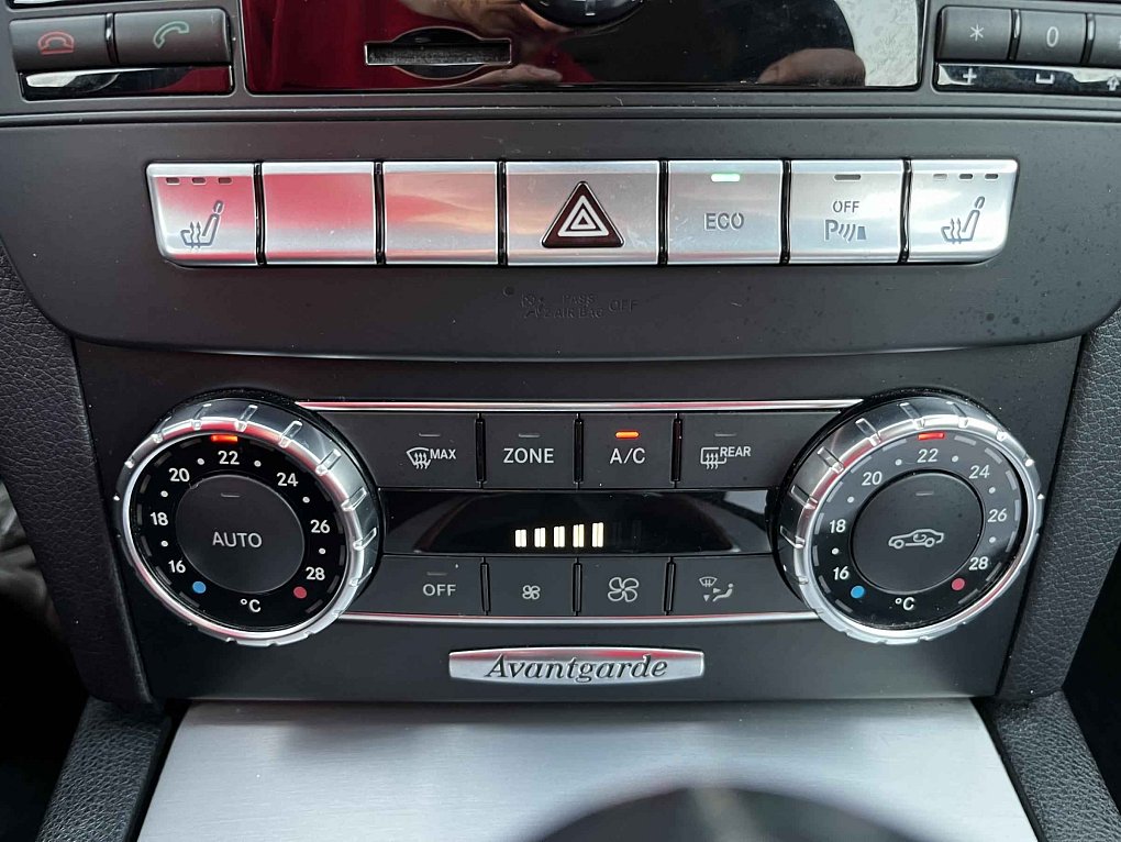 Mercedes-Benz Třída C 1.8i Avantgarde C200