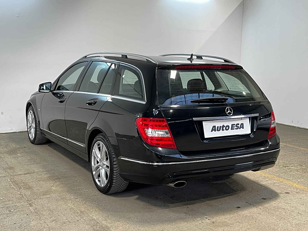 Mercedes-Benz Třída C 1.8i Avantgarde C200