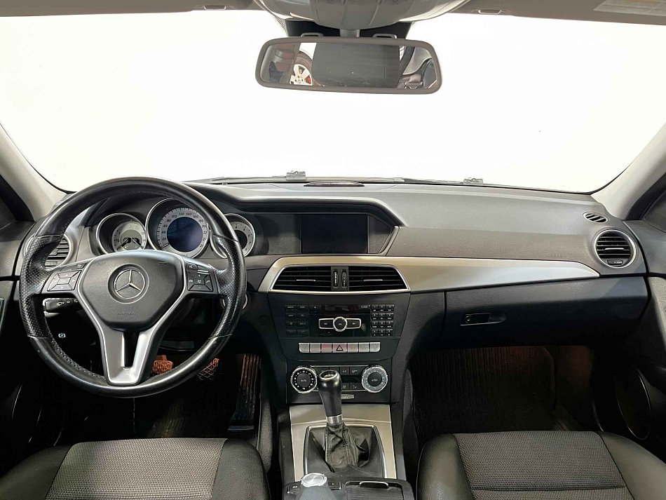 Mercedes-Benz Třída C 1.8i Avantgarde C200