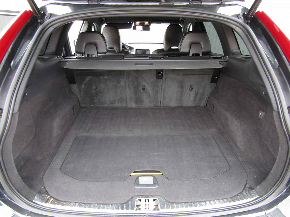 Volvo XC60 2.0 D4 Momentum