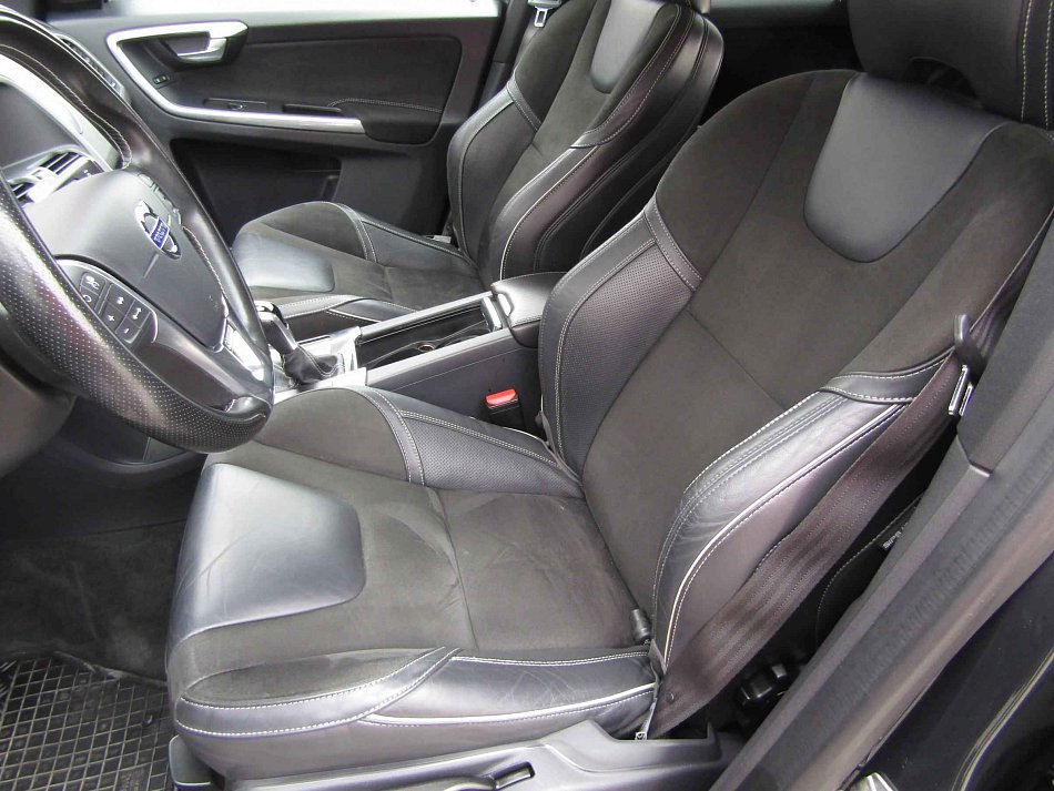 Volvo XC60 2.0 D4 Momentum