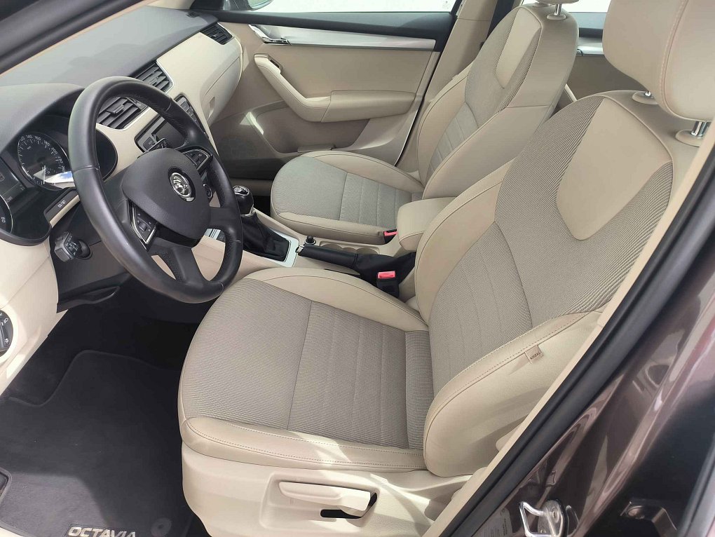 Škoda Octavia III 1.8 TSi Elegance