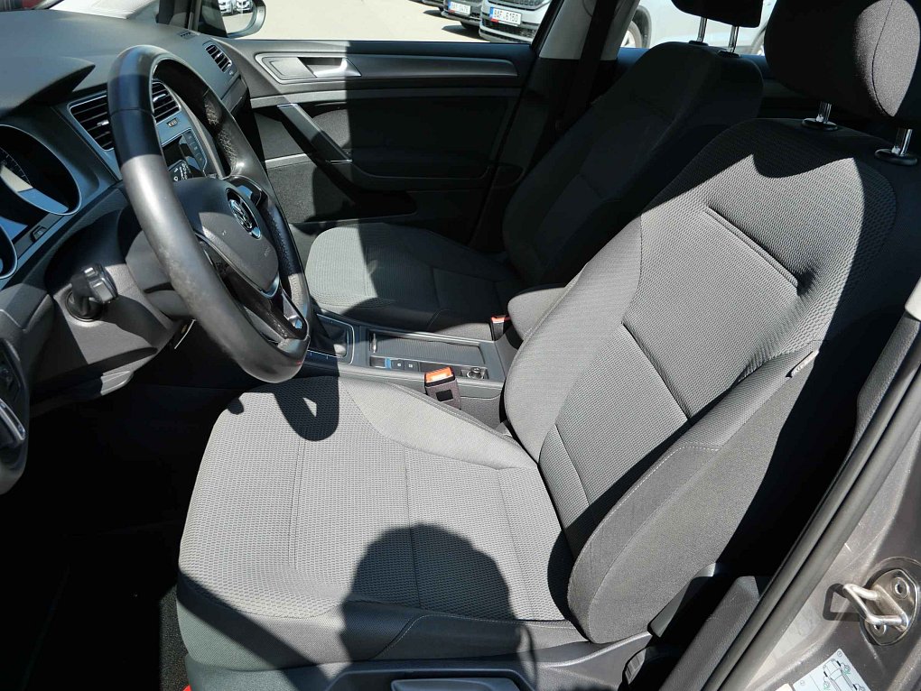 Volkswagen Golf 1.2TSi  VII