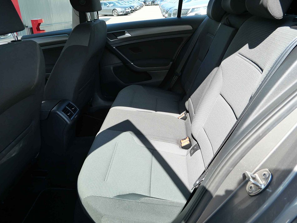 Volkswagen Golf 1.2TSi  VII