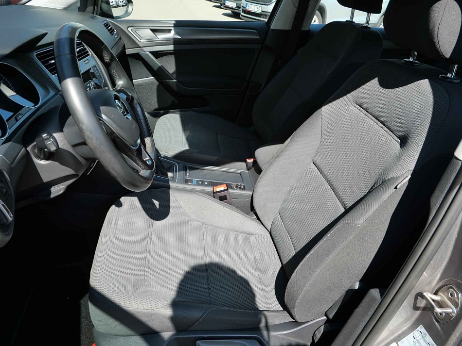 Volkswagen Golf 1.2TSi  VII