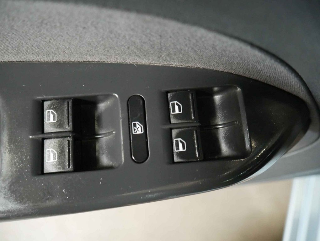 Volkswagen Touran 1.6FSi 