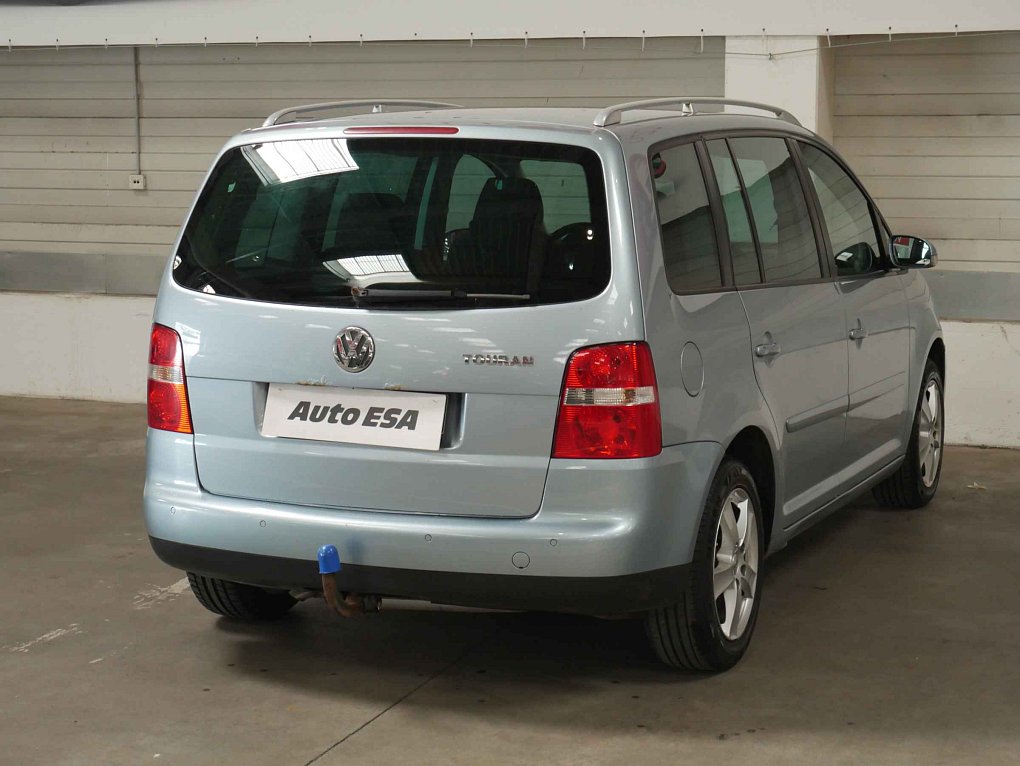 Volkswagen Touran 1.6FSi 