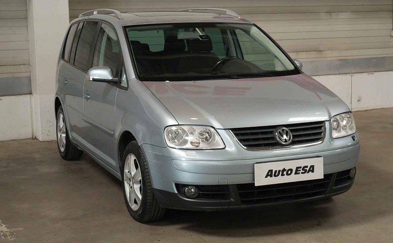 Volkswagen Touran 1.6FSi 