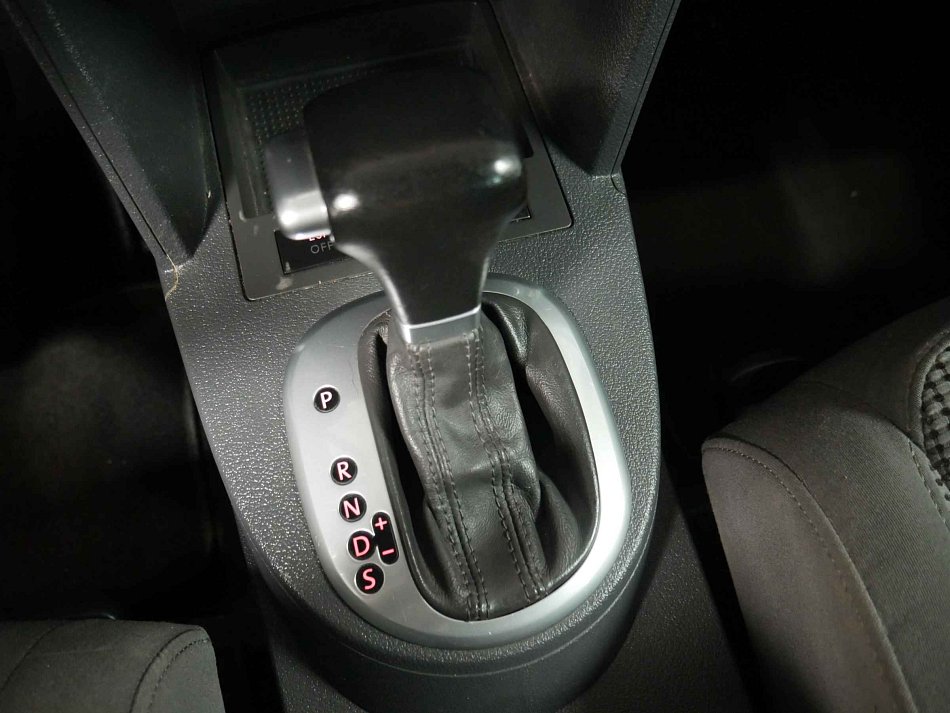 Volkswagen Touran 1.6FSi 