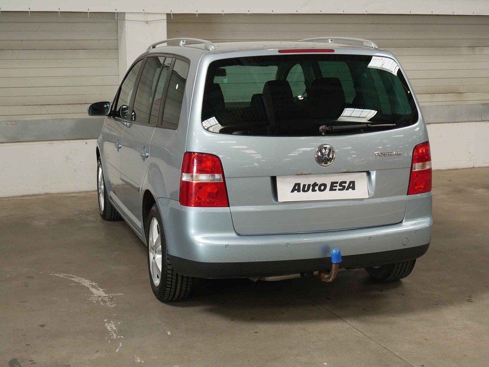 Volkswagen Touran 1.6FSi 