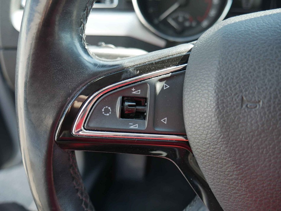 Škoda Superb II 2.0 TDi Elegance