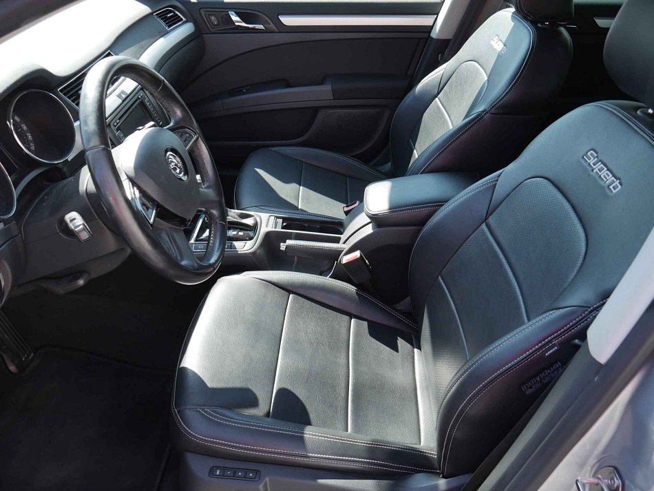 Škoda Superb II 2.0 TDi Elegance