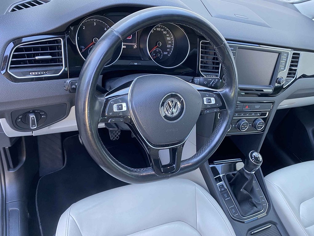 Volkswagen Sportsvan 2.0 TDi Highline