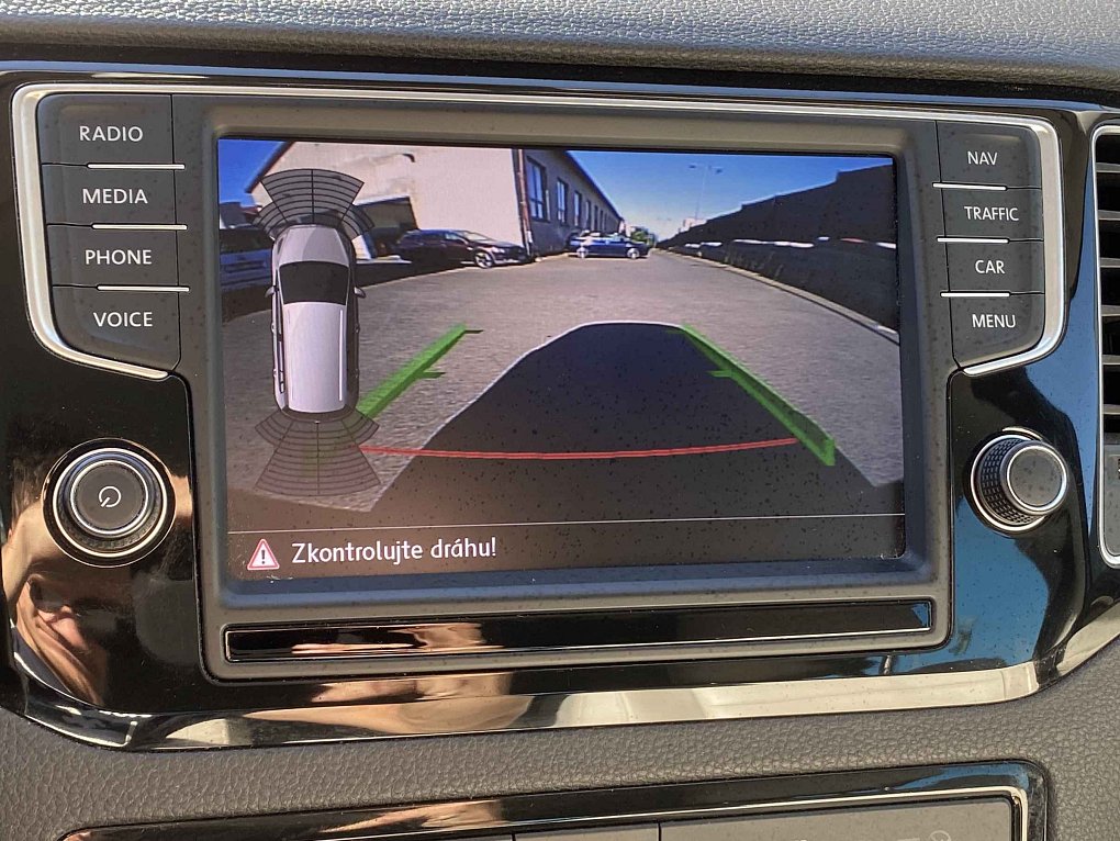 Volkswagen Sportsvan 2.0 TDi Highline