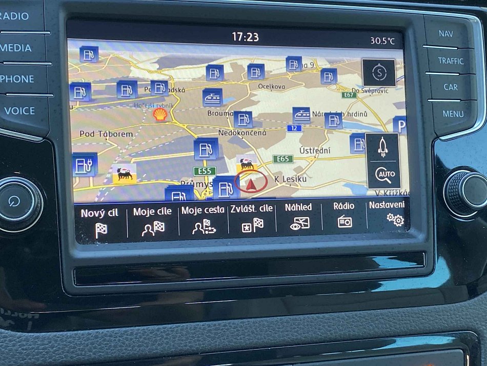 Volkswagen Sportsvan 2.0 TDi Highline