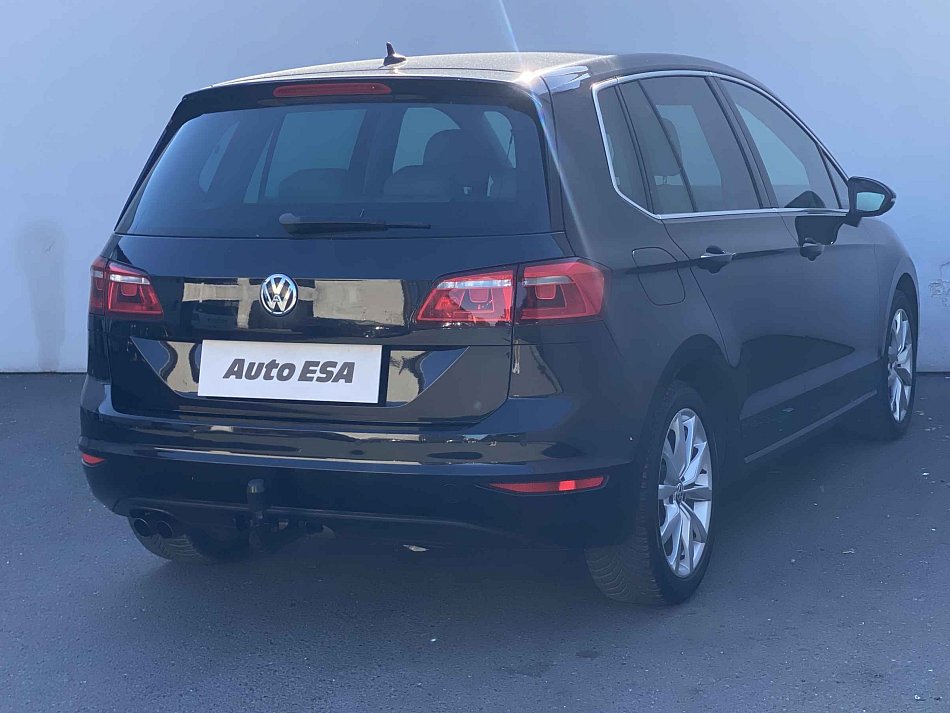 Volkswagen Sportsvan 2.0 TDi Highline