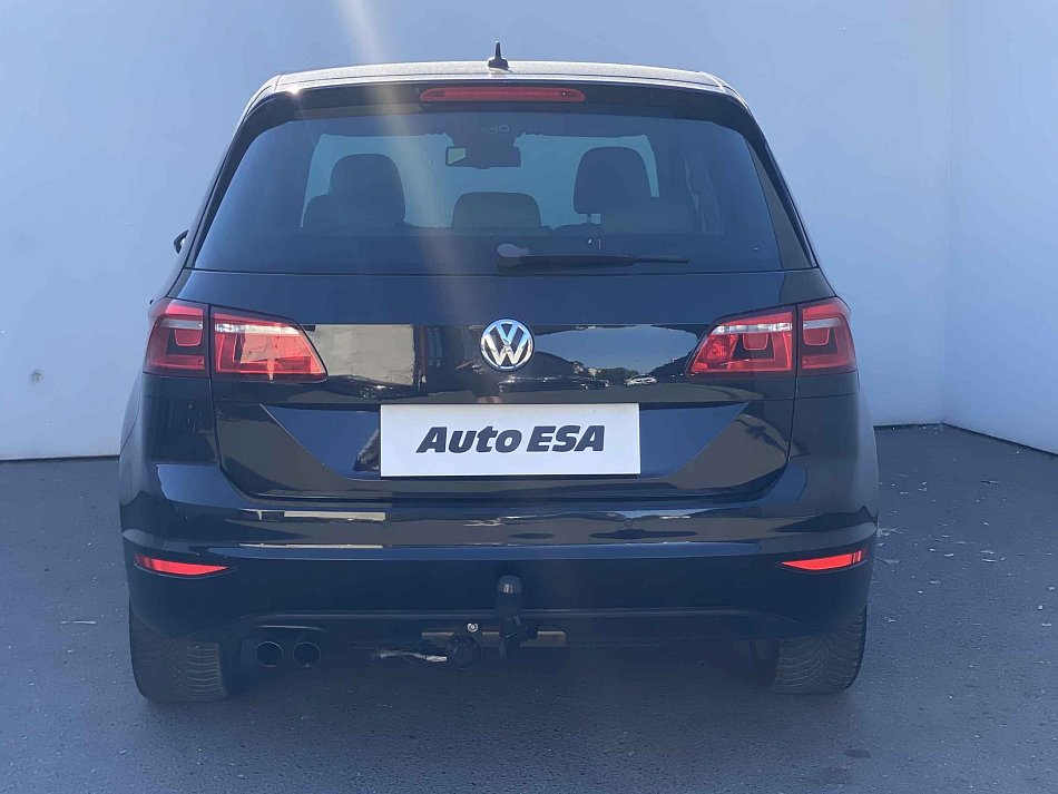 Volkswagen Sportsvan 2.0 TDi Highline