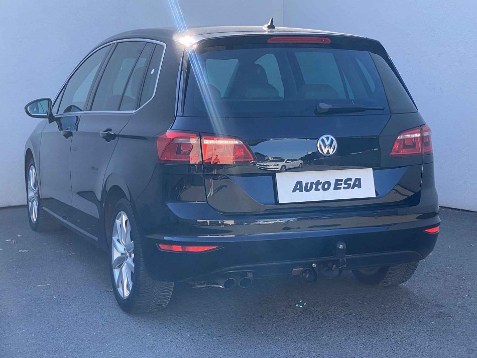 Volkswagen Sportsvan 2.0 TDi Highline