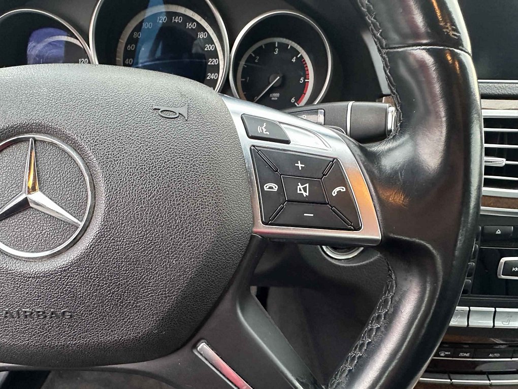 Mercedes-Benz Třída E 2.2CDi 