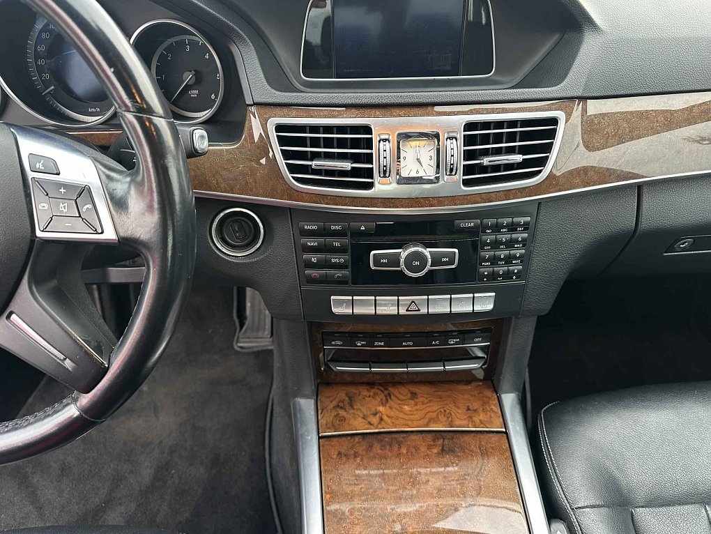 Mercedes-Benz Třída E 2.2CDi 