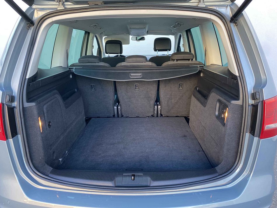 Volkswagen Sharan 2.0 TDi Life