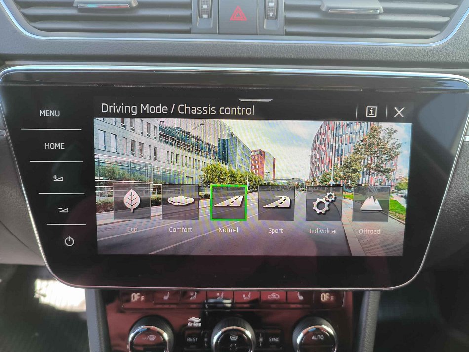 Škoda Superb III 2.0 TSi Scout 4x4