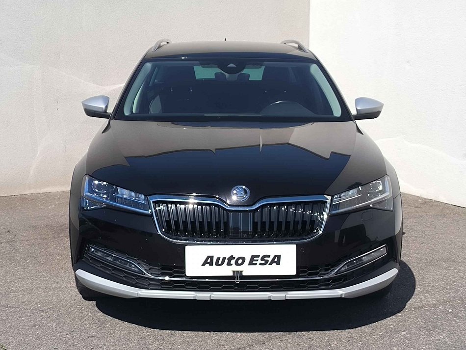 Škoda Superb III 2.0 TSi Scout 4x4