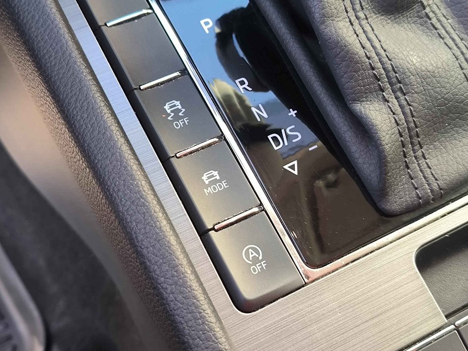 Škoda Superb III 2.0 TSi Scout 4x4