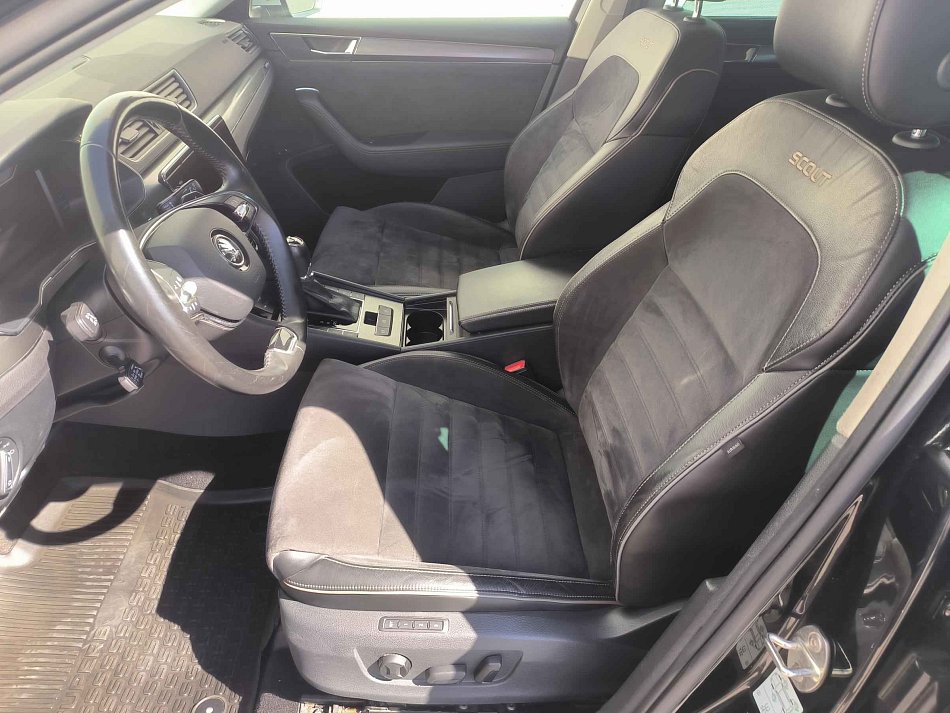 Škoda Superb III 2.0 TSi Scout 4x4