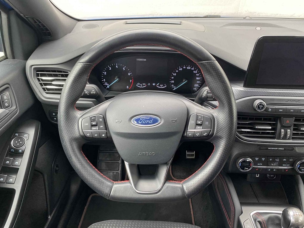 Ford Focus 1.0 EB ST-Line