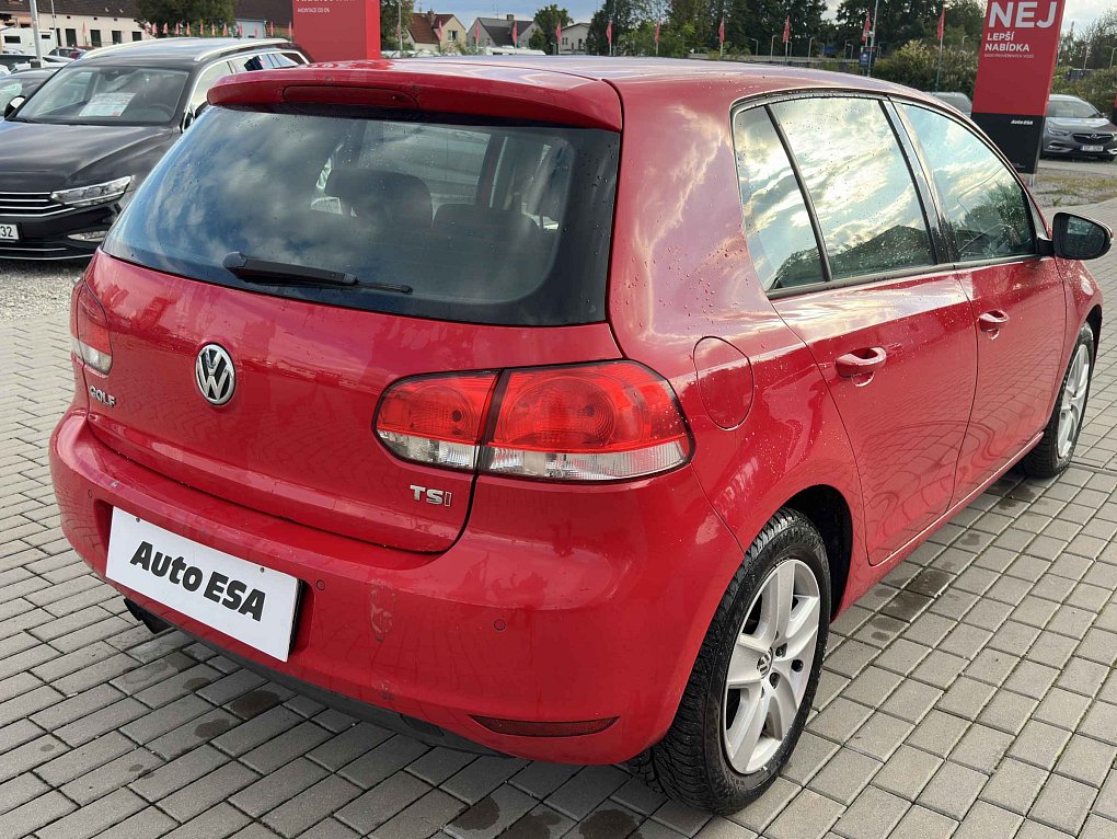 Volkswagen Golf 1.4 TSi 