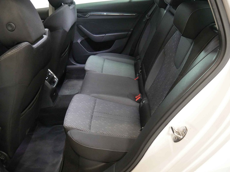 Škoda Octavia IV 2.0TDi Style