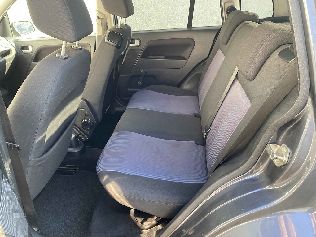 Ford Fusion 1.4i 