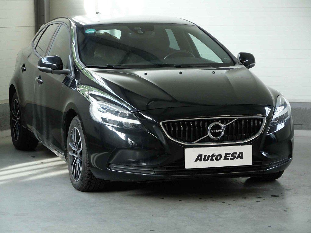 Volvo V40 2.0D 