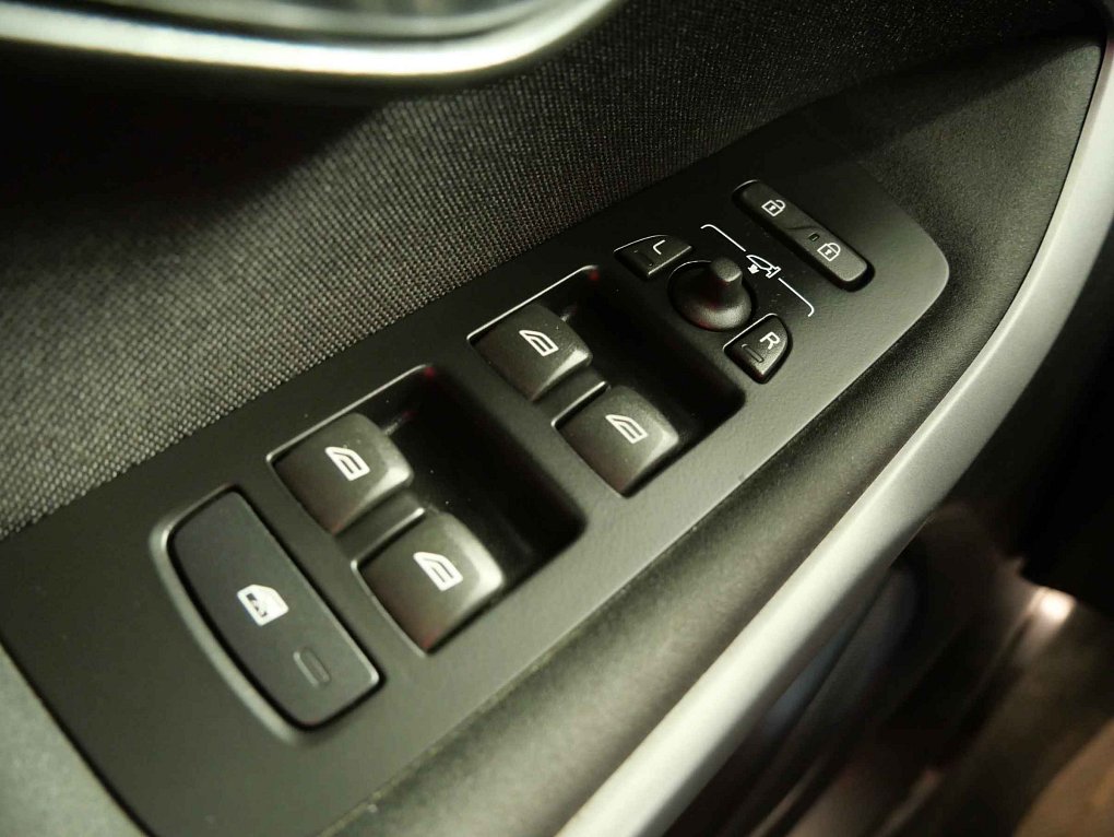 Volvo V40 2.0D 