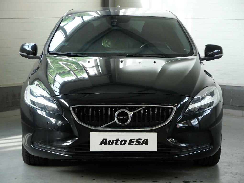 Volvo V40 2.0D 