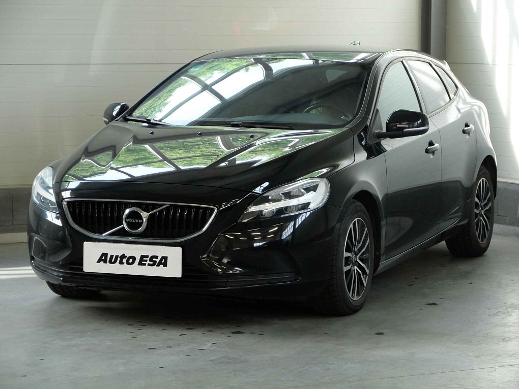 Volvo V40 2.0D 